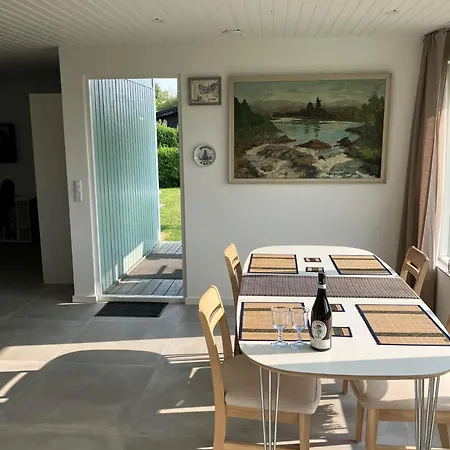 Newly Renovated House In Beautiful Hyllingeriis!