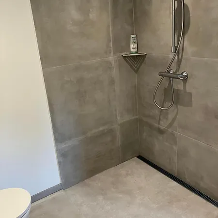 Newly Renovated House In Beautiful Hyllingeriis!