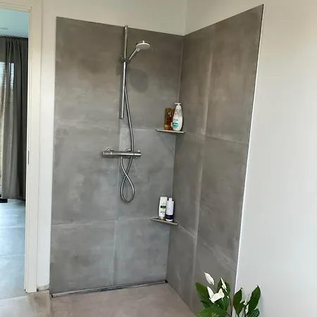 Newly Renovated House In Beautiful Hyllingeriis!
